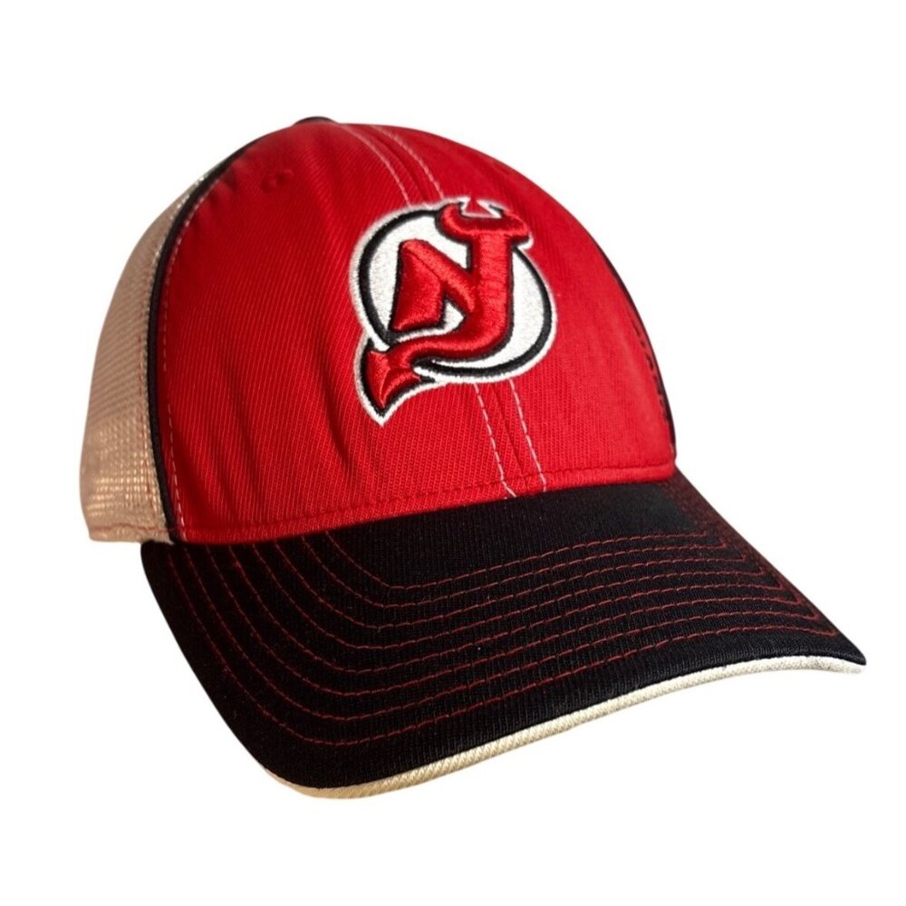 New Jersey Devils Hat Reebok NHL Face Off Mesh Back Cap Red Black & White